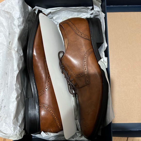 NEW Cole Haan Men Wingtip Oxfords main image 5